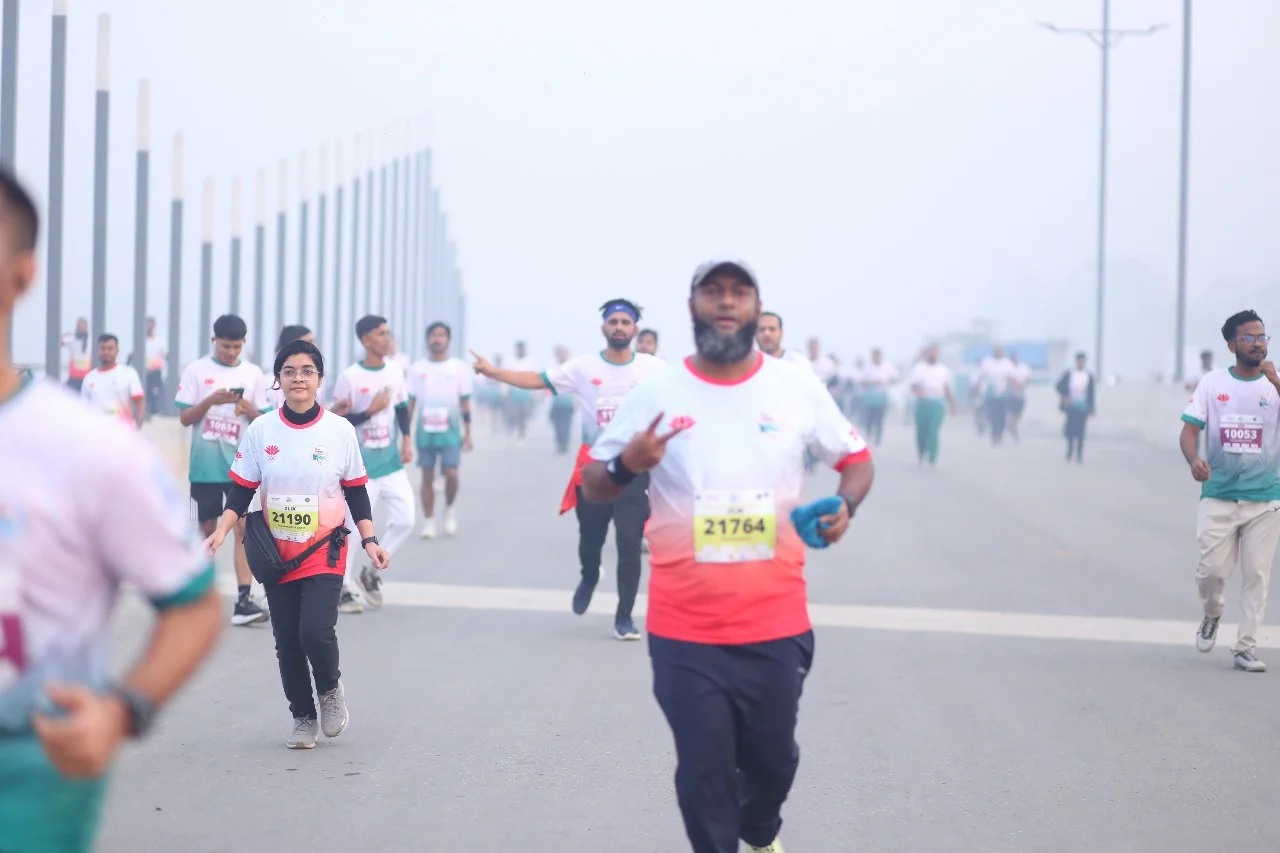 Runners taking part in BOA Marathon 2024 in Dhaka